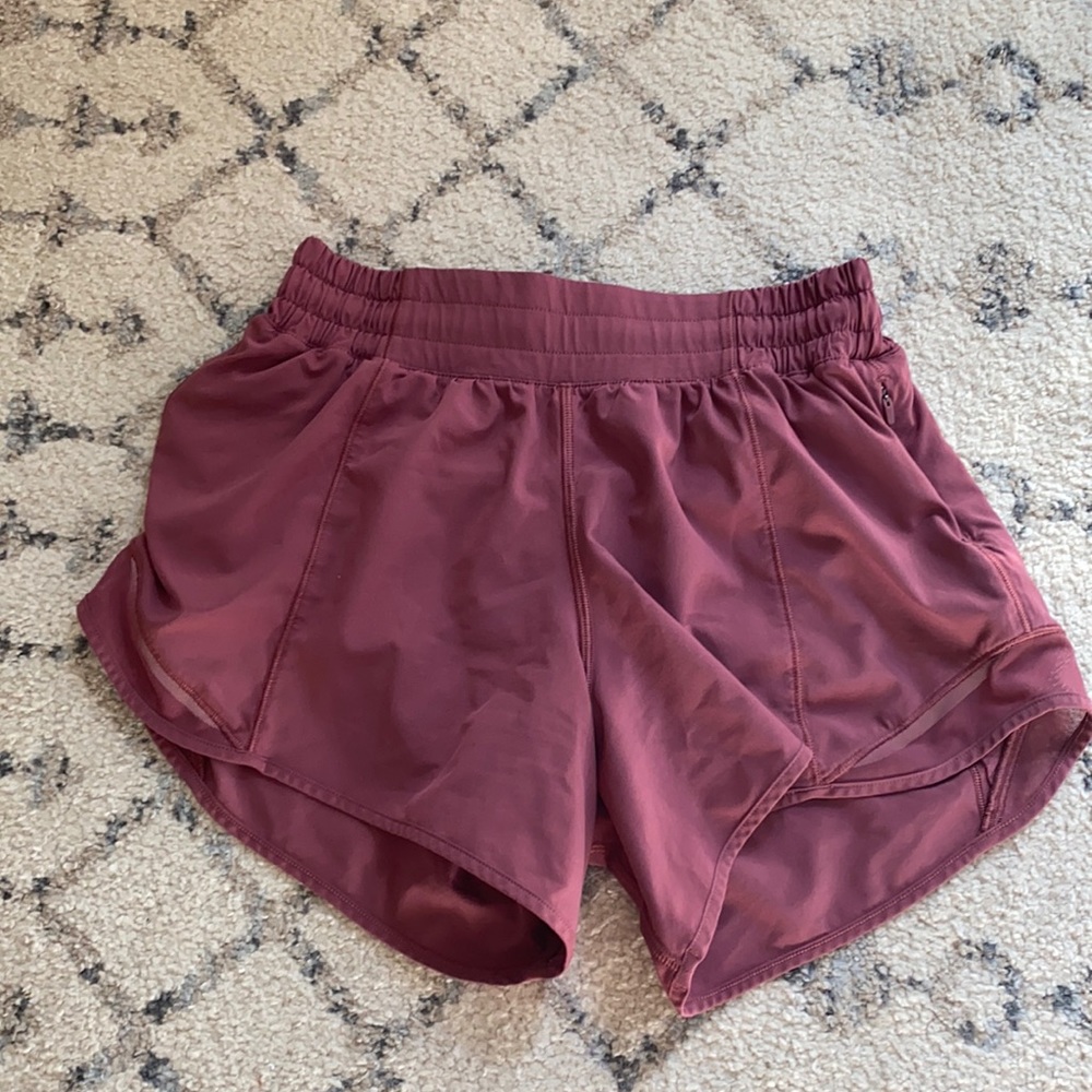 Lululemon Hotty Hot Low Rise Shorts